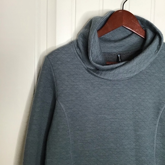 Kuhl Women's Athena Pullover in Pewter Green Size Medium. - Picture 4 of 16